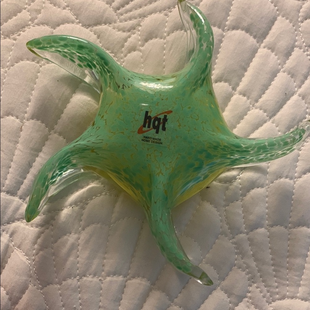 HQT Green and Yellow Glass Art Dynamic Sculpture